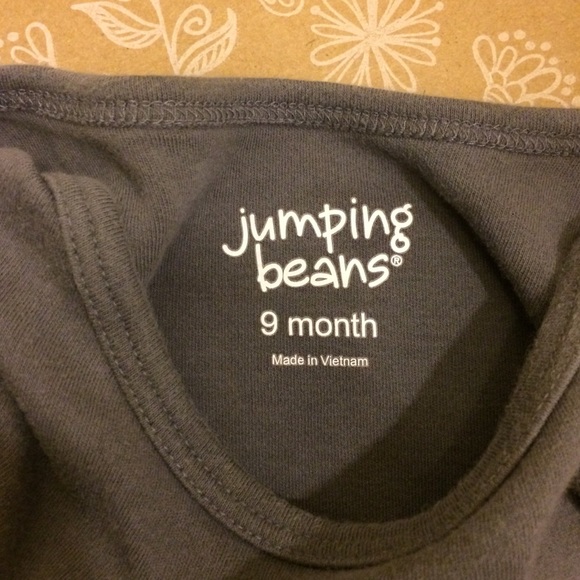 [JB] Two boy’s bodysuit 9 months - Picture 3 of 3